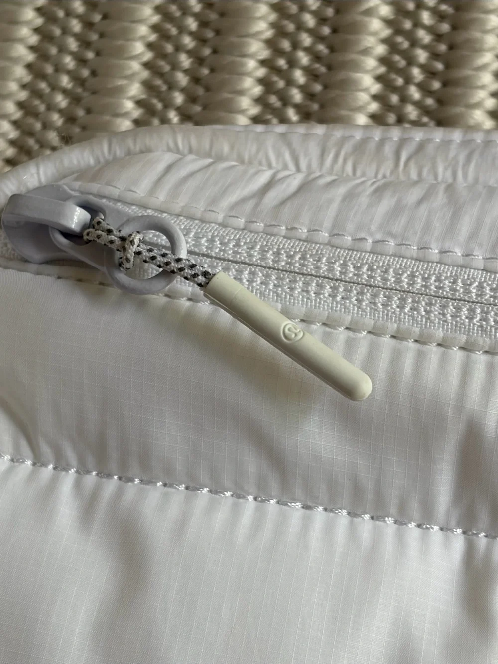 Lululemon Wunder Puff Everywhere Belt Bag
